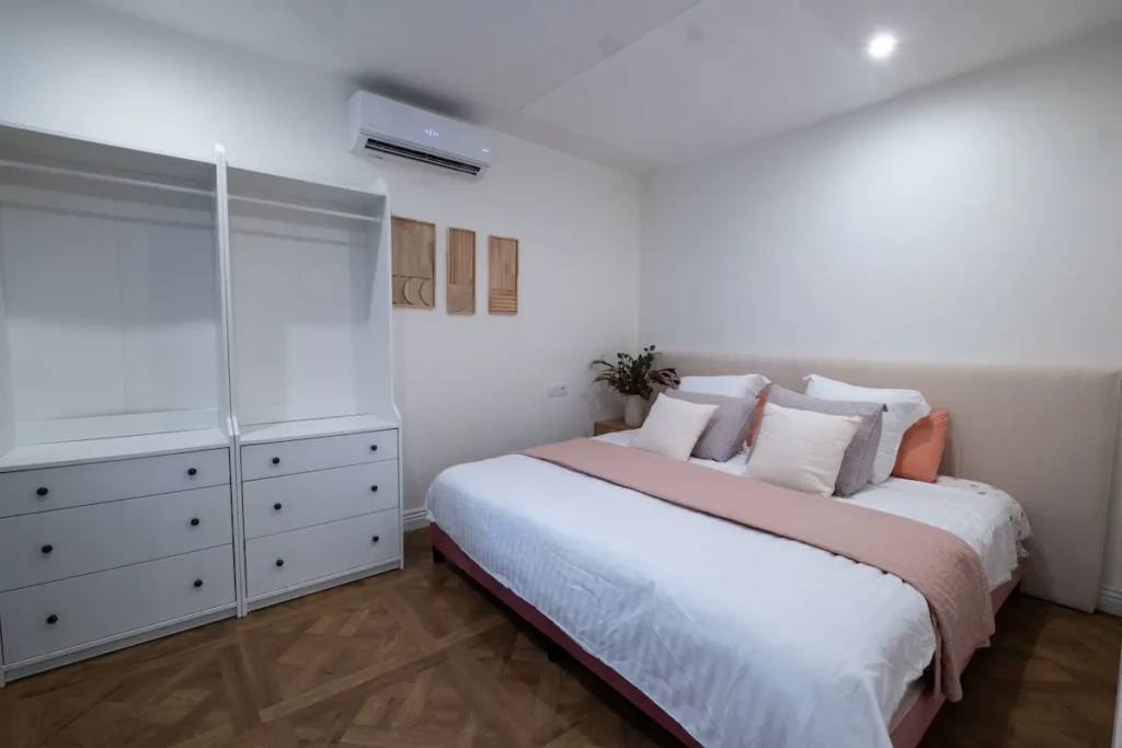 Chambre élégante dans un T2 climatisé à Toulouse