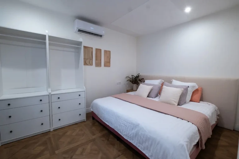 Chambre élégante dans un T2 climatisé à Toulouse