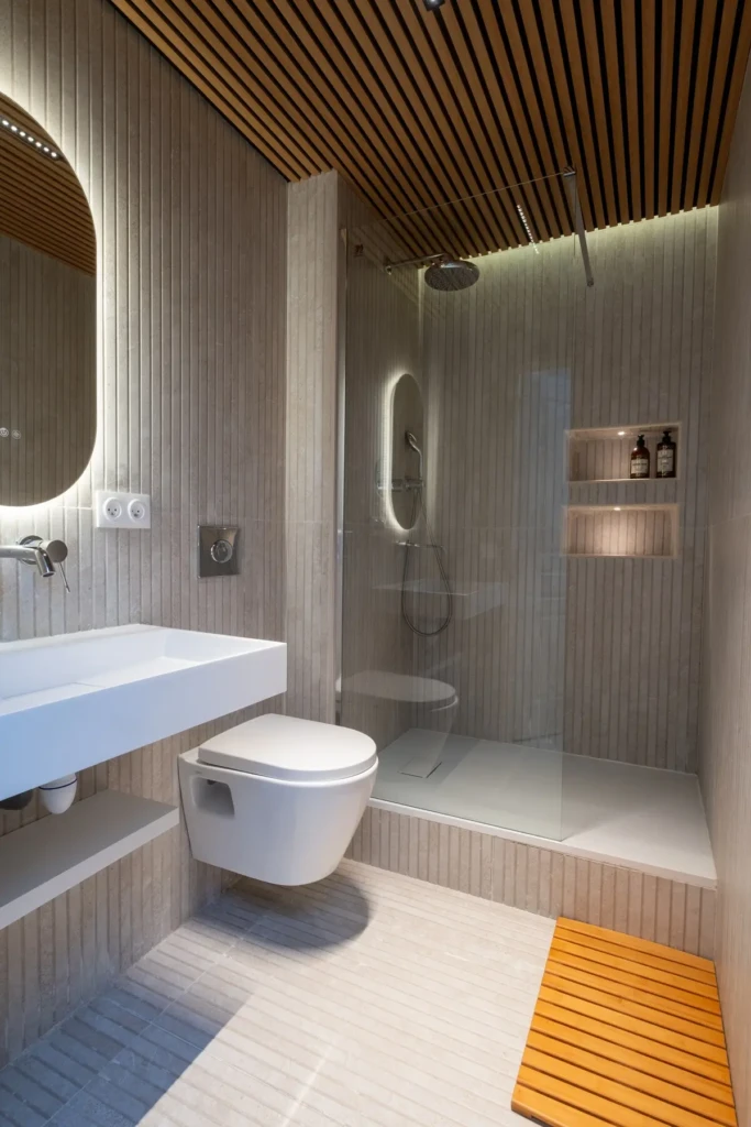 Salle de bain moderne et élégante dans un T2 à Toulouse