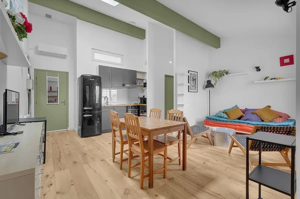 Loft lumineux de 45m² avec vue sur les toits à Toulouse