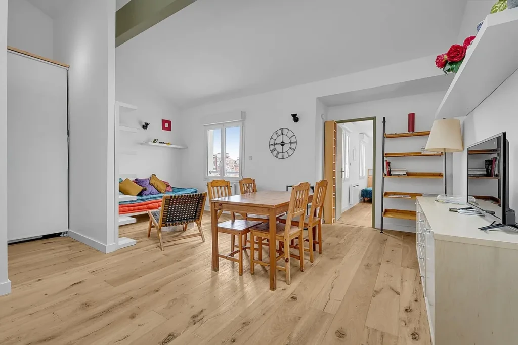 Loft lumineux de 45m² à Toulouse avec vue sur les toits